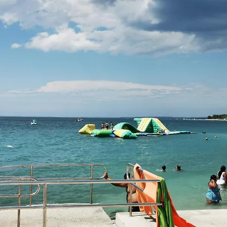 아파트 Marco,lukas,patrick,david,blizu Centra I Mora Sa Free Privatnim Parkingom 풀라