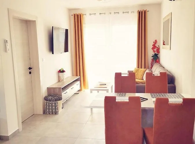 Marco,lukas,patrick,david,blizu Centra I Mora Sa Free Privatnim Parkingom Apartamento