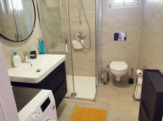 Marco,lukas,patrick,david,blizu Centra I Mora Sa Free Privatnim Parkingom Apartamento Pula