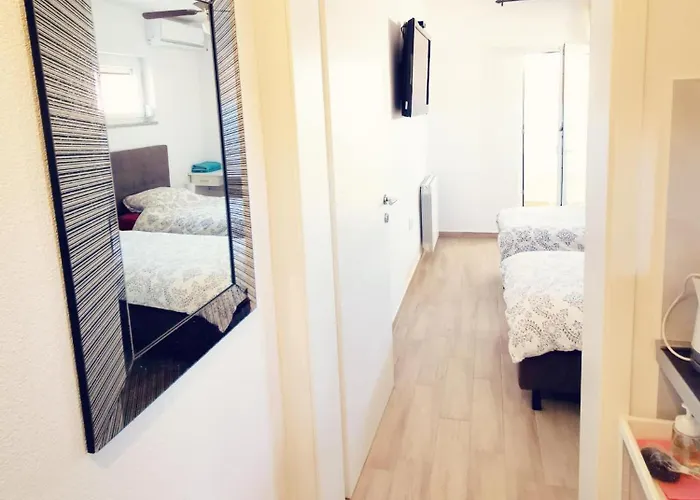 Marco,lukas,patrick,david,blizu Centra I Mora Sa Free Privatnim Parkingom