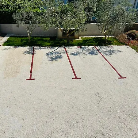 Marco,lukas,patrick,david,blizu Centra I Mora Sa Free Privatnim Parkingom Appartement *